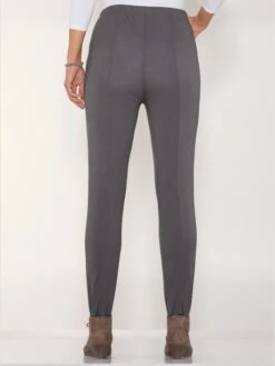 Pantalon Fuseau 7 Pantalon Fuseau -T-Shirt Sweat Soldes Magasin 015.00SAN95042 A07.006