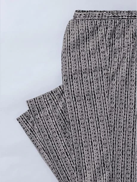 Pantalon En Jersey 3 Motifs Différents 3 Pantalon En Jersey 3 Motifs Différents – Image 3